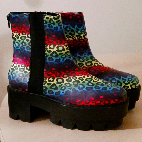 Rainbow Leopard Traction Sole Platform Booties - Picture 4 of 7